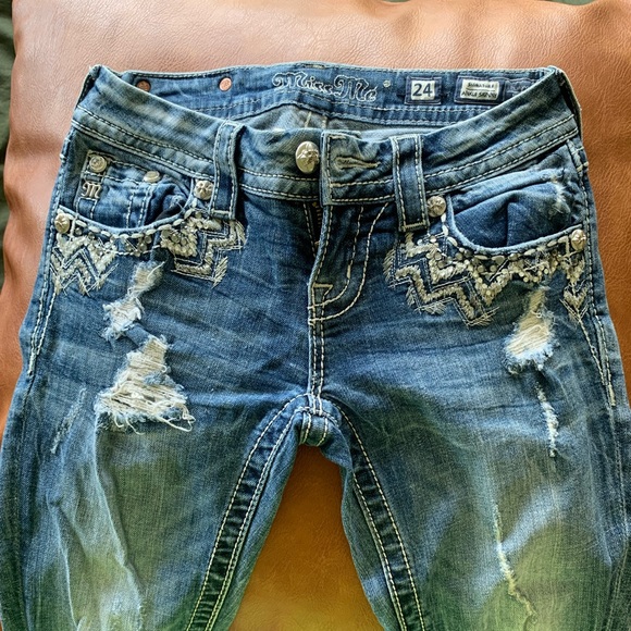 Miss Me Destroyed Skinny Jeans - Picture 1 of 14